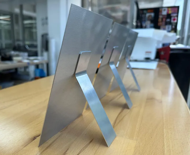Impresiones en aluminio con pata